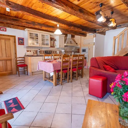 Hébergement de vacances Au Pied De L'aubrac Les Salces