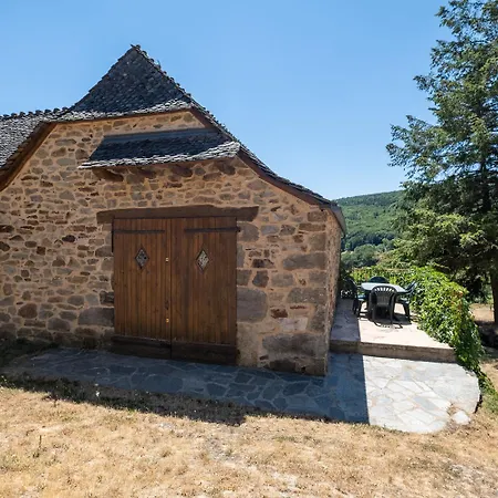 Hébergement de vacances Au Pied De L'aubrac Les Salces